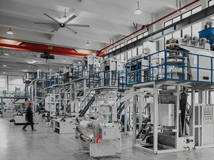 Operation steps of film blowing machine